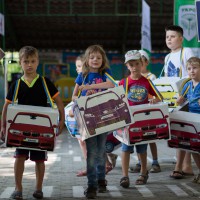 Свыше 50% россиян поддержали включение занятий по ПДД в школьную программу - klass.market - Москва